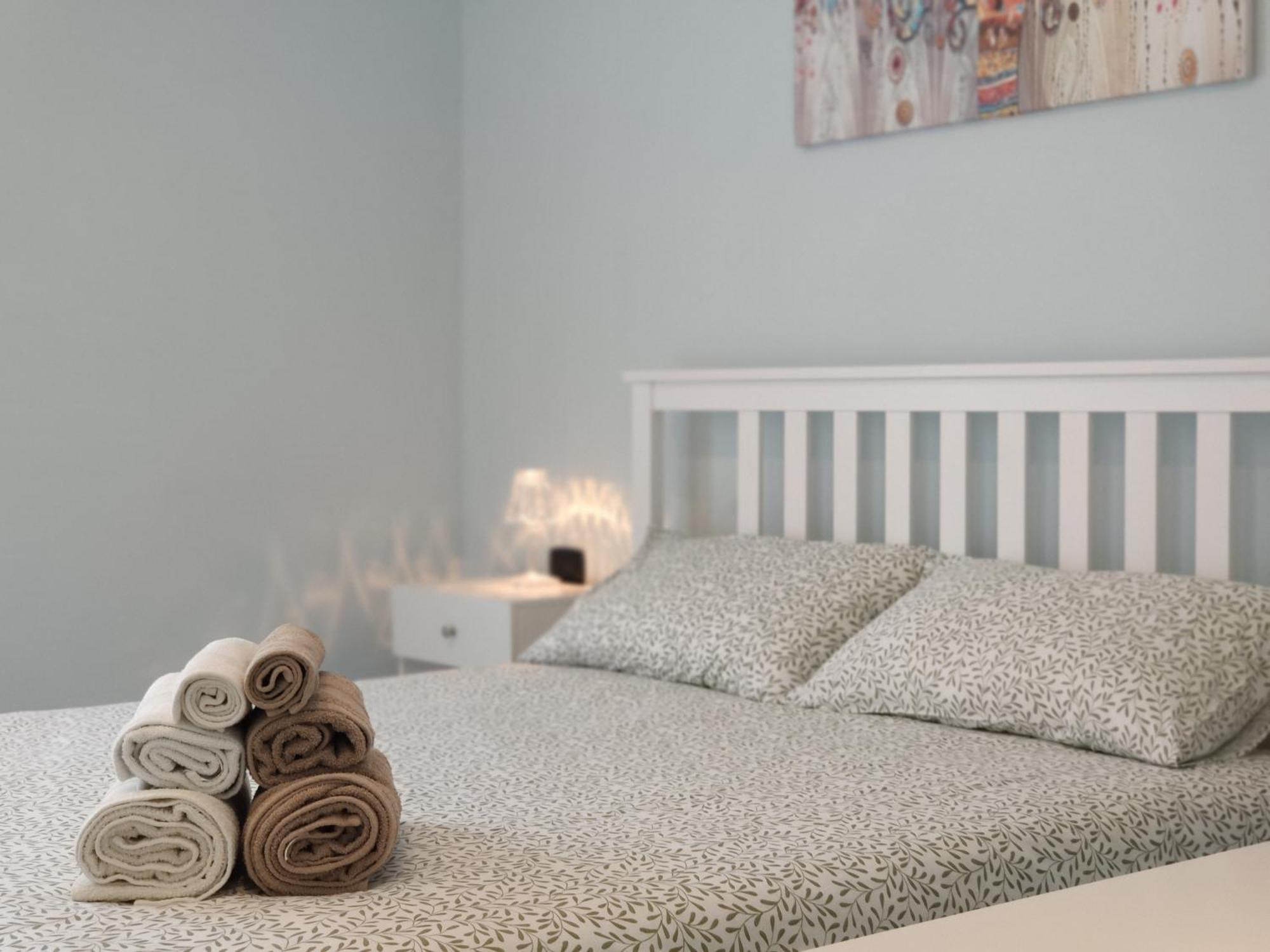 Matthias - - Modern And Cozy Flat, Close To The Metro - 10min From Station Mailand